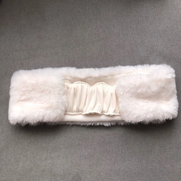Alo White Faux Fur Headband Alo Yoga Faux Fur Ear Warmers Ivory